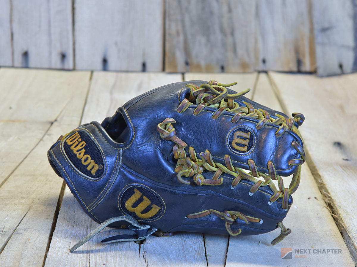 Wilson A2000 OTIF 11.5" RHT Baseball Glove