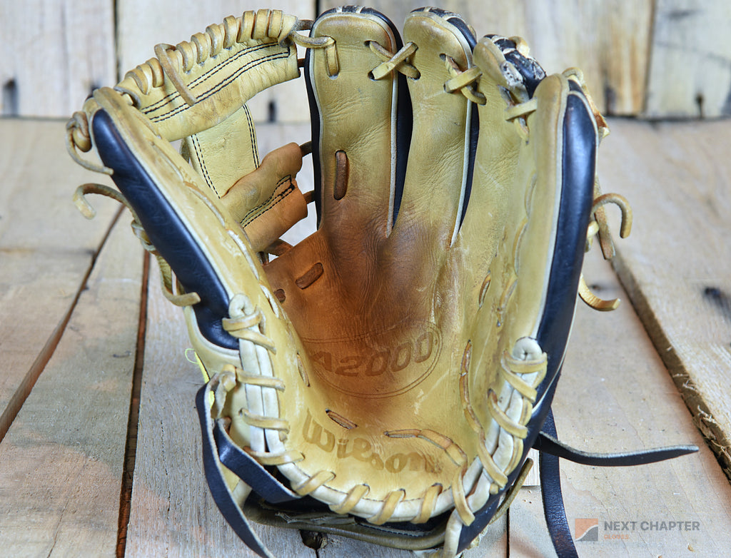 Wilson A2000 1786 11.5" RHT Infield Baseball Glove