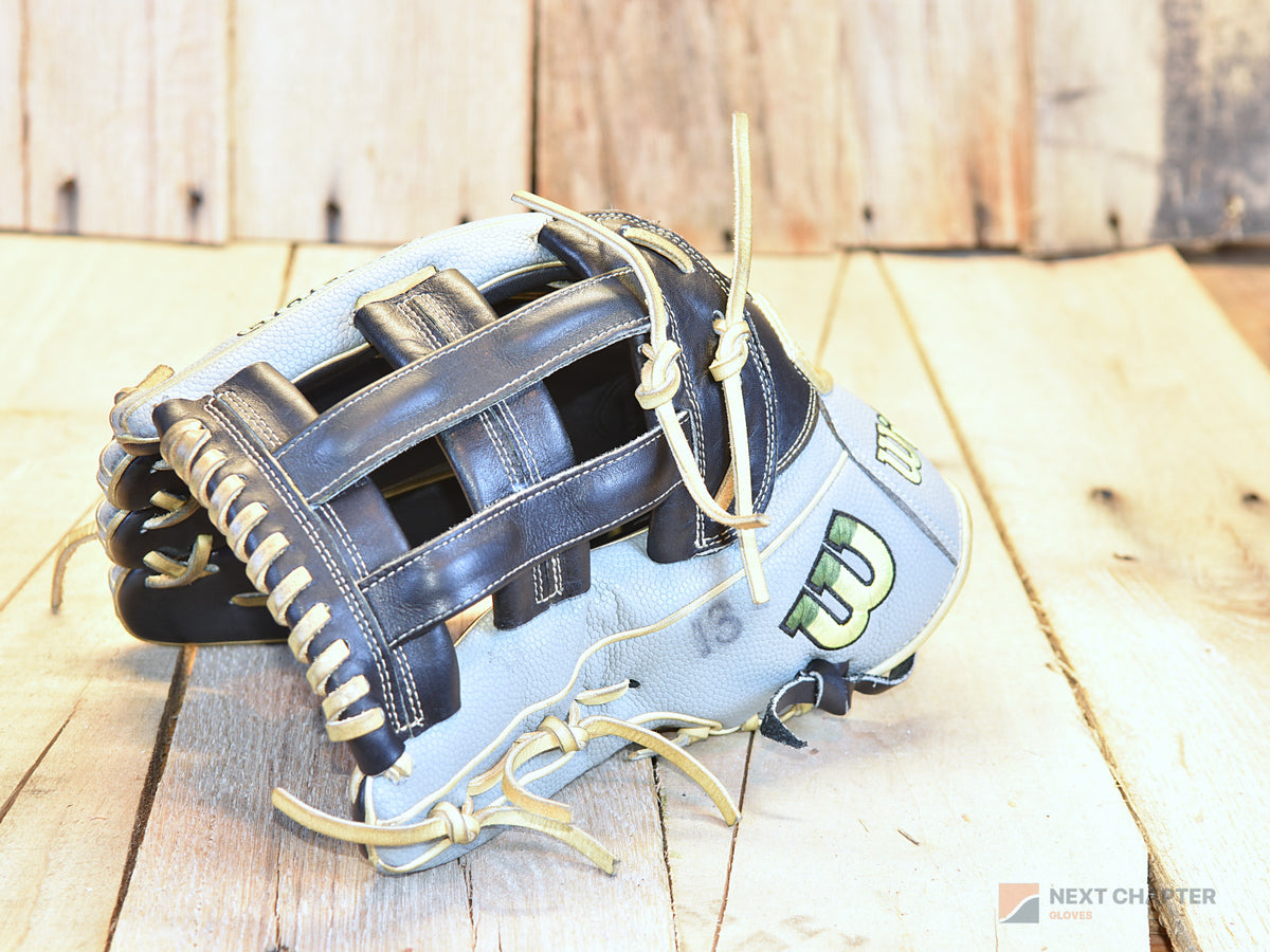 Wilson A2000 1799 12.75" LHT Baseball Glove