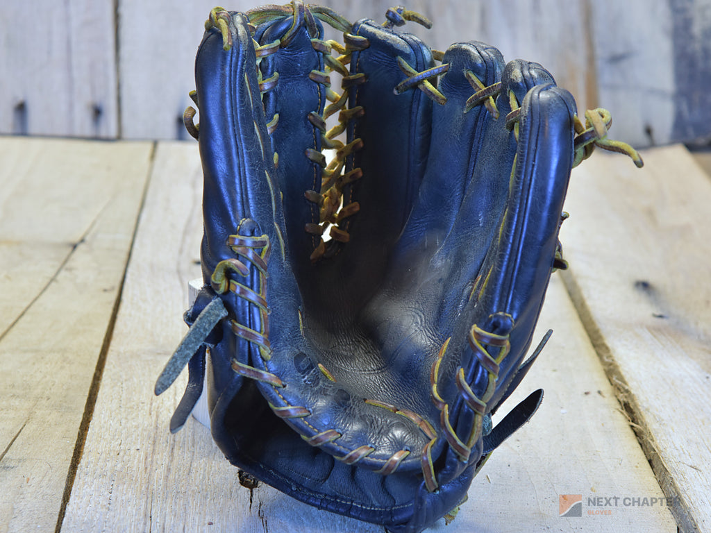 Wilson A2000 OTIF 11.5" RHT Baseball Glove