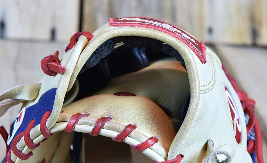 Rawlings Heart of the Hide PROR204W-2CR 11.5" RHT Baseball Glove