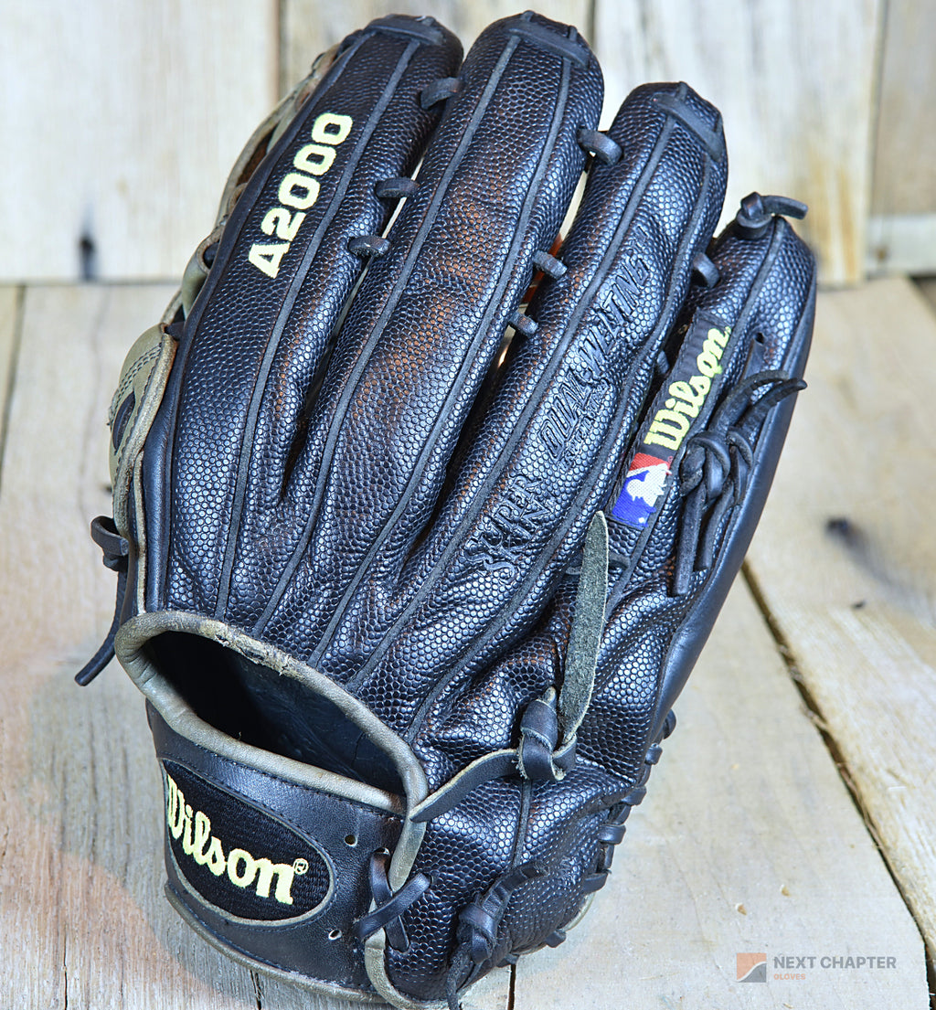 Wilson A2000 Y LHT Outfielders Glove