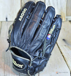 Wilson A2000 Y LHT Outfielders Glove