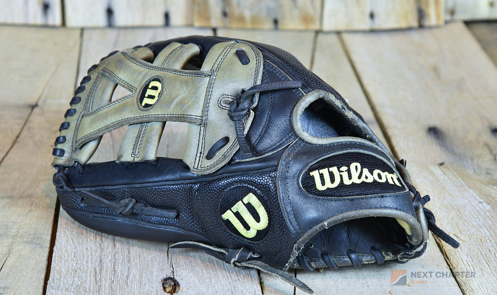 Wilson A2000 Y LHT Outfielders Glove