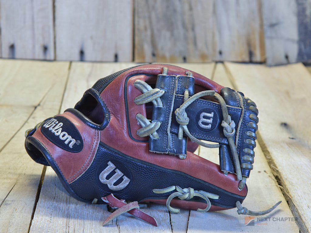 Wilson A2000 1786 11.5" RHT Baseball Glove