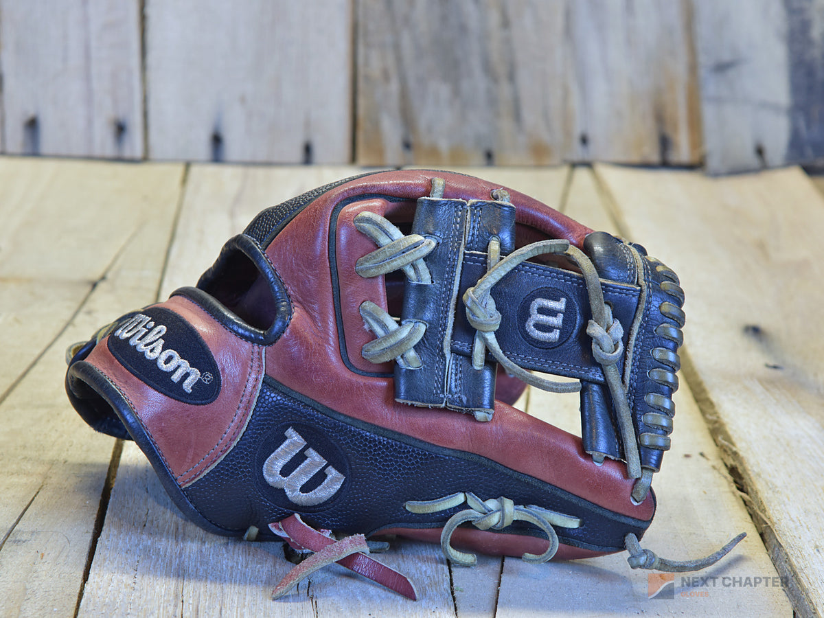 Wilson A2000 1786 11.5" RHT Baseball Glove