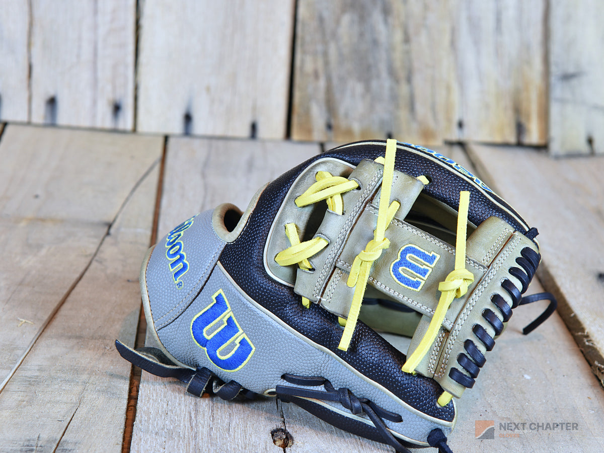 Wilson A2000 1786 w/ Superskin 11.5" RHT Baseball Glove – Partial Relace