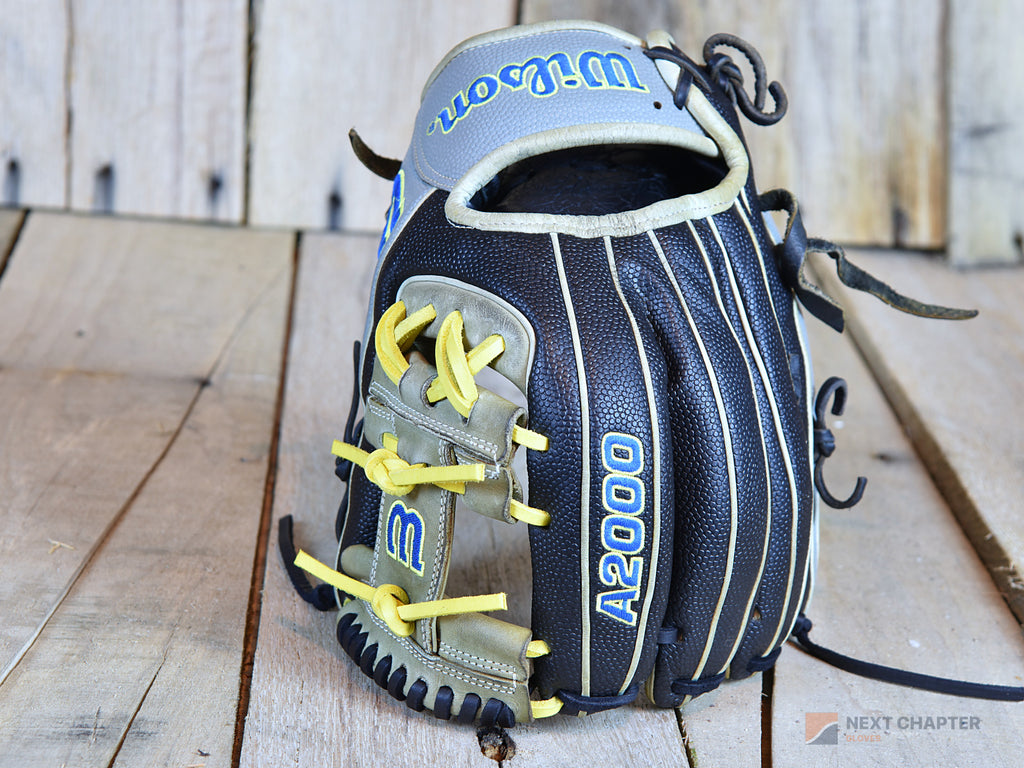 Wilson A2000 1786 w/ Superskin 11.5" RHT Baseball Glove – Partial Relace