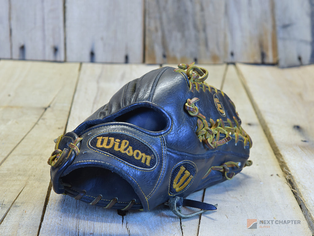 Wilson A2000 OTIF 11.5" RHT Baseball Glove