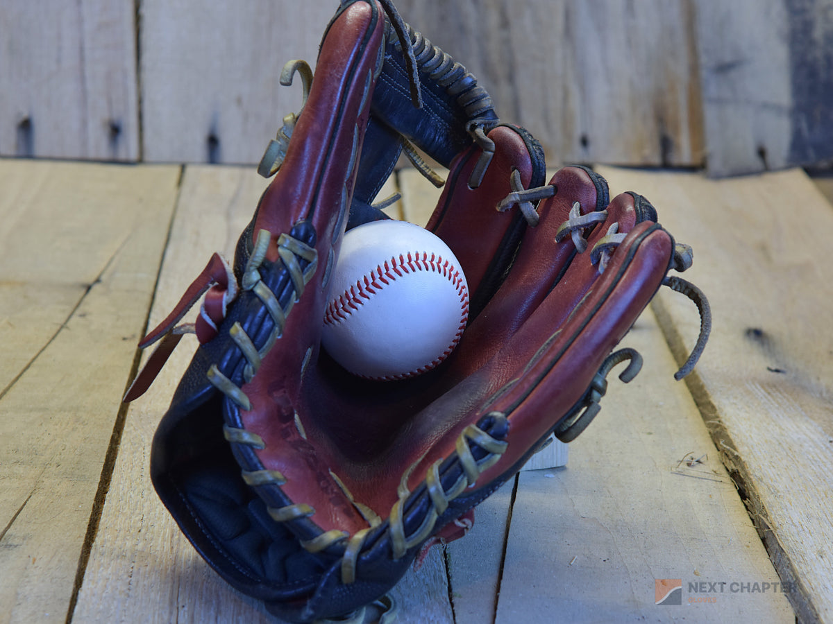Wilson A2000 1786 11.5" RHT Baseball Glove