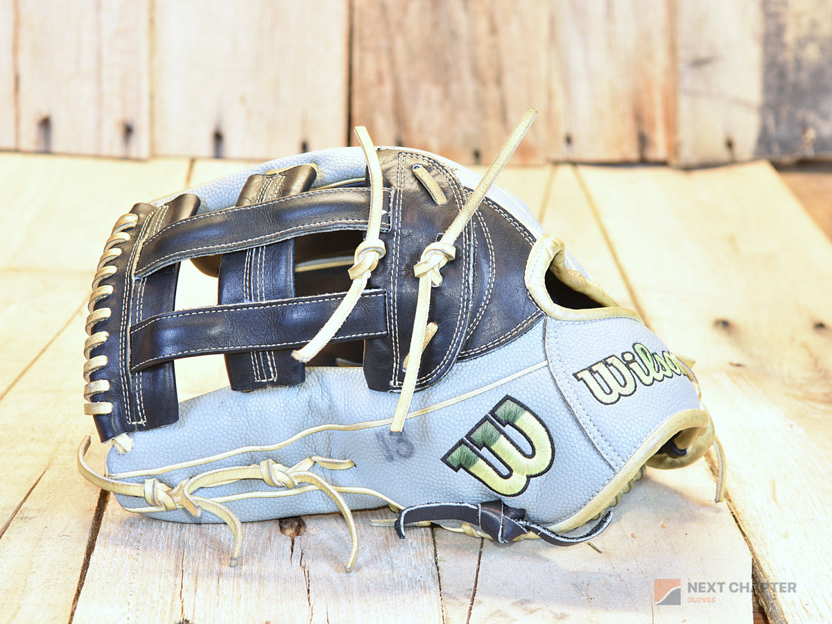 Wilson A2000 1799 12.75" LHT Baseball Glove