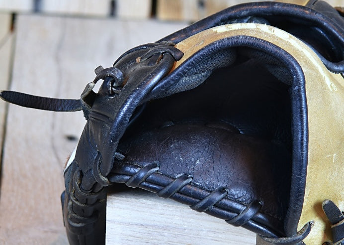 Wilson A2K G4 11.5" RHT Baseball Glove