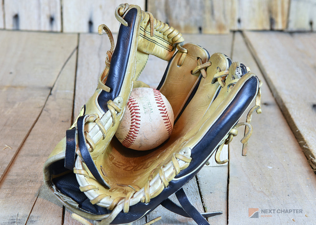 Wilson A2000 1786 11.5" RHT Infield Baseball Glove