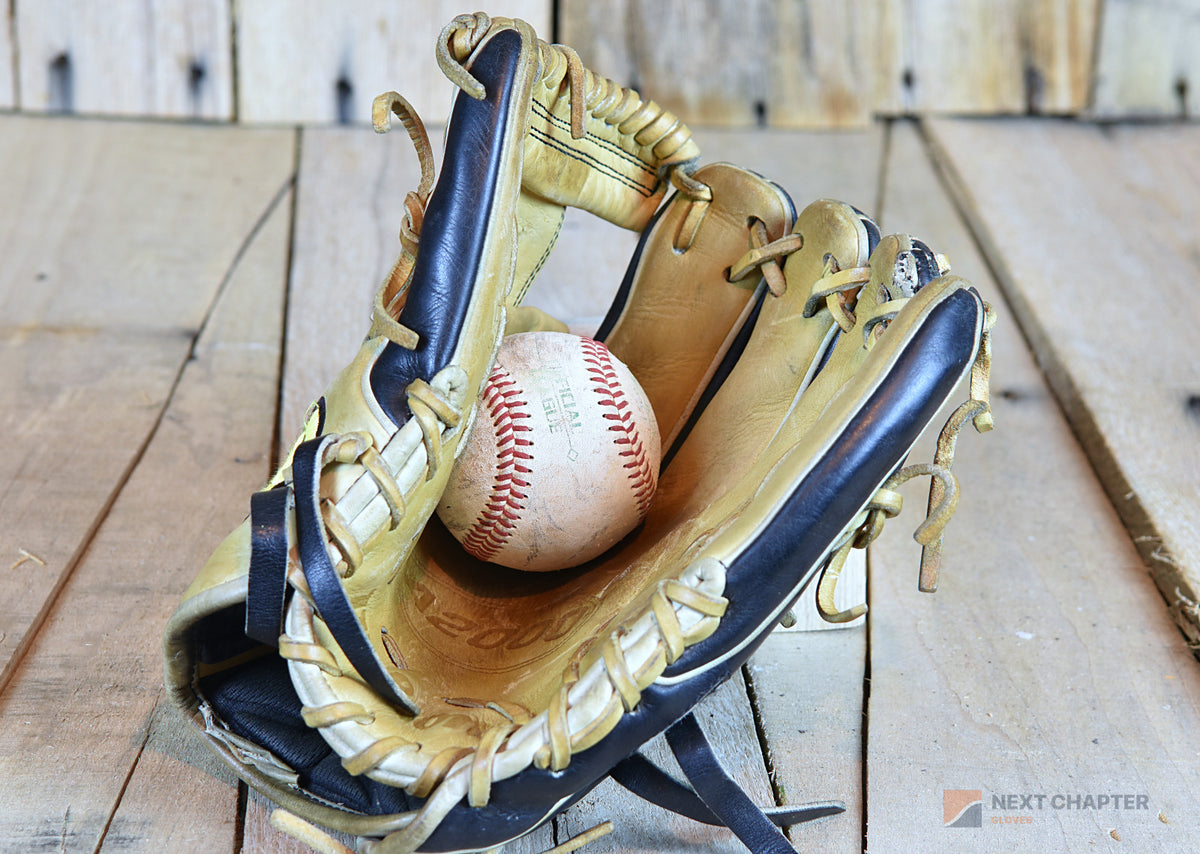 Wilson A2000 1786 11.5" RHT Infield Baseball Glove