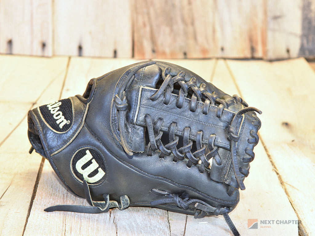 Wilson A2000 1786 11.75" RHT Baseball Glove