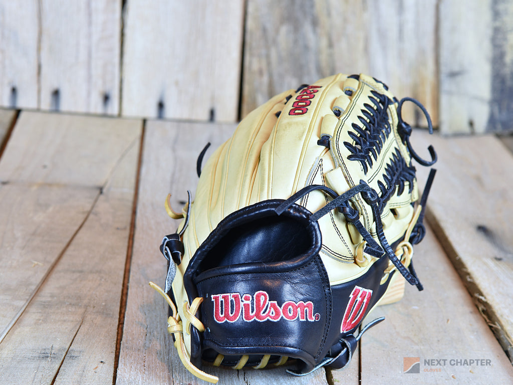 Wilson A2000 D33 11.75" RHT Baseball Glove
